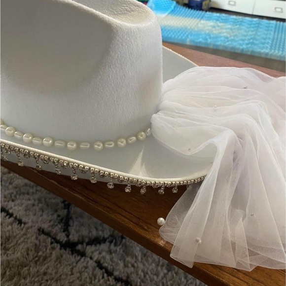 Bride Cowboy Hat Pearls Rhinestone With Veil - Picture 3 of 9